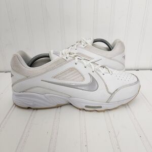 Nike Women Size 10 White View IIl Rolling Rail Running Athletic Lace Up Sneakers